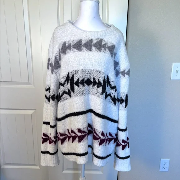 POL Luxe Chenille Aztec Boho
Southwestern Oversize White Sweater Sz Large - Picture 6 of 10
